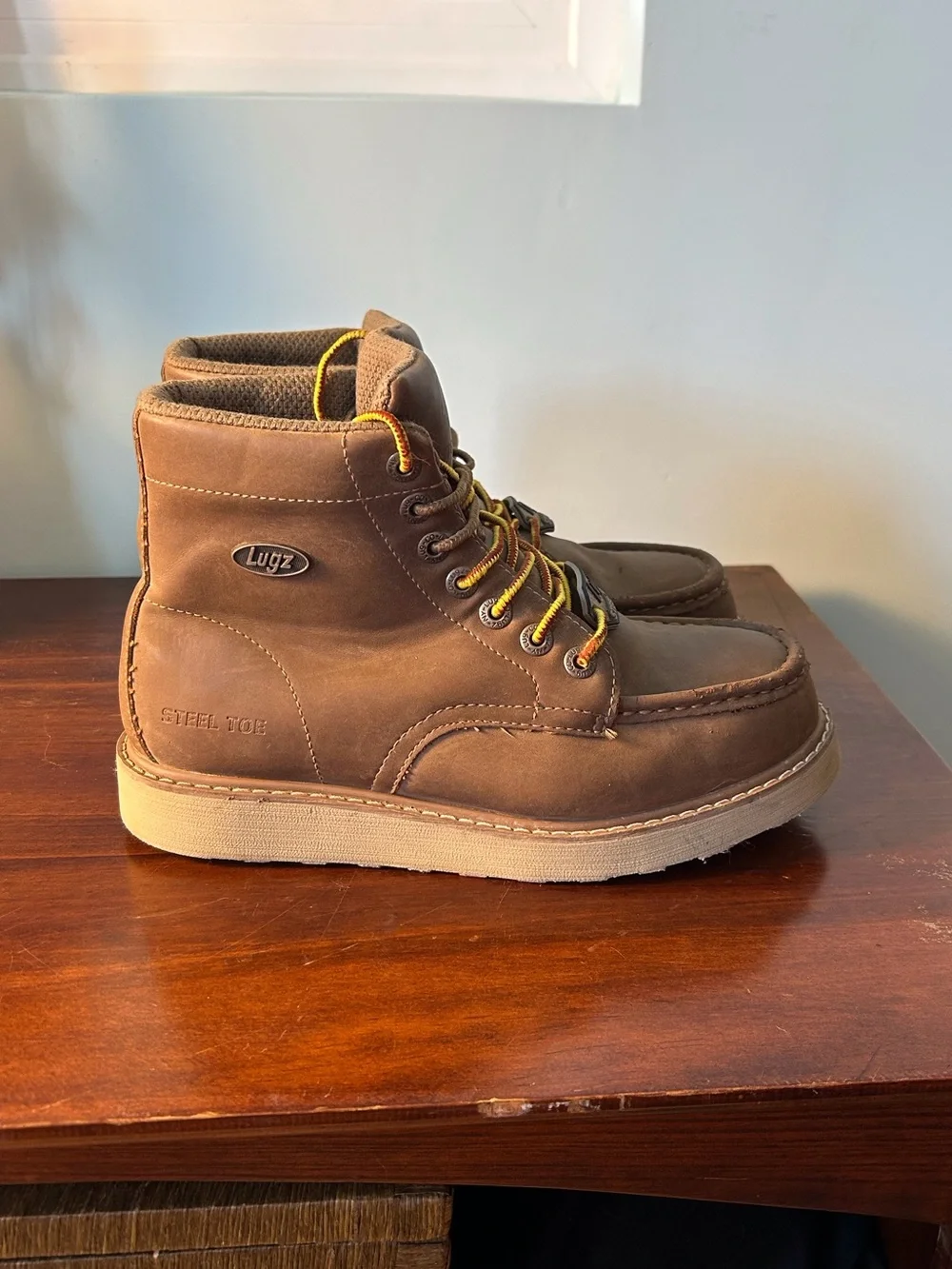 Lugz Brown Monterey Steel-Toe Work Boots Cashew Yellow-Trim Laces Sz 7.5W